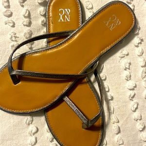 NY & CO sandals